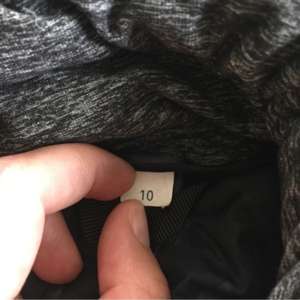 Lululemon Puffer Jacket, 10 - Picture 5 of 12